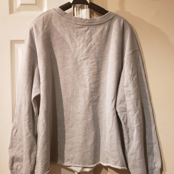 Cool Staylish Graphic Sweatshirt - Picture 5 of 7